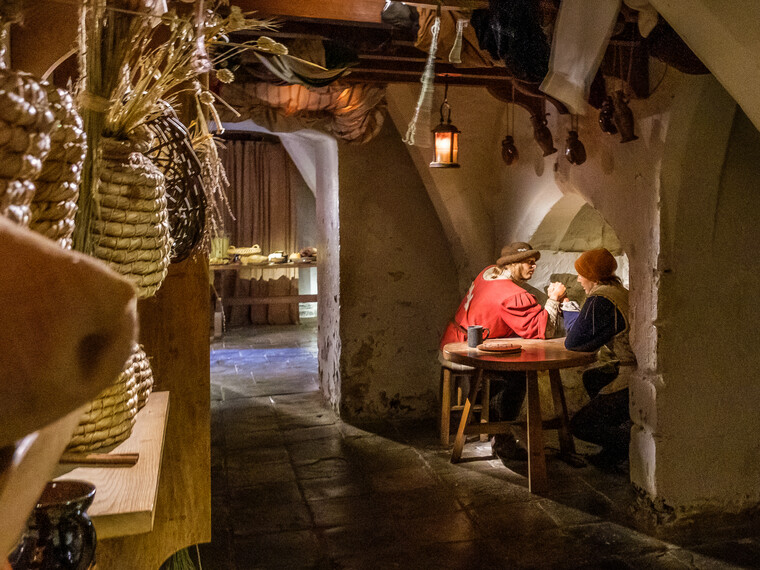 UK May '22 - The Castle (Warwick) 008.jpg